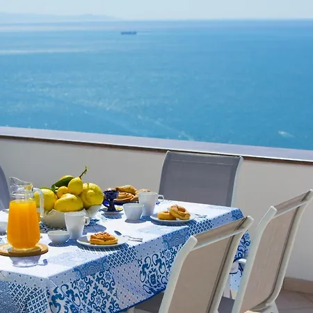 Estate4home - Casa Darly بوسيتانو